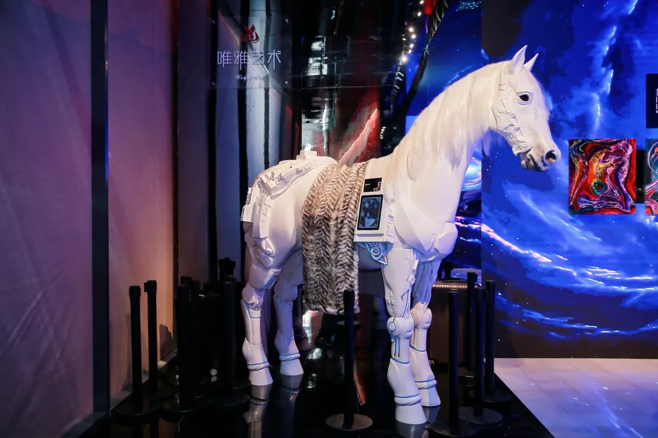 Cybertech Horse: How does Weiya Art use technology to reshape the futuristic soul of "horse"?